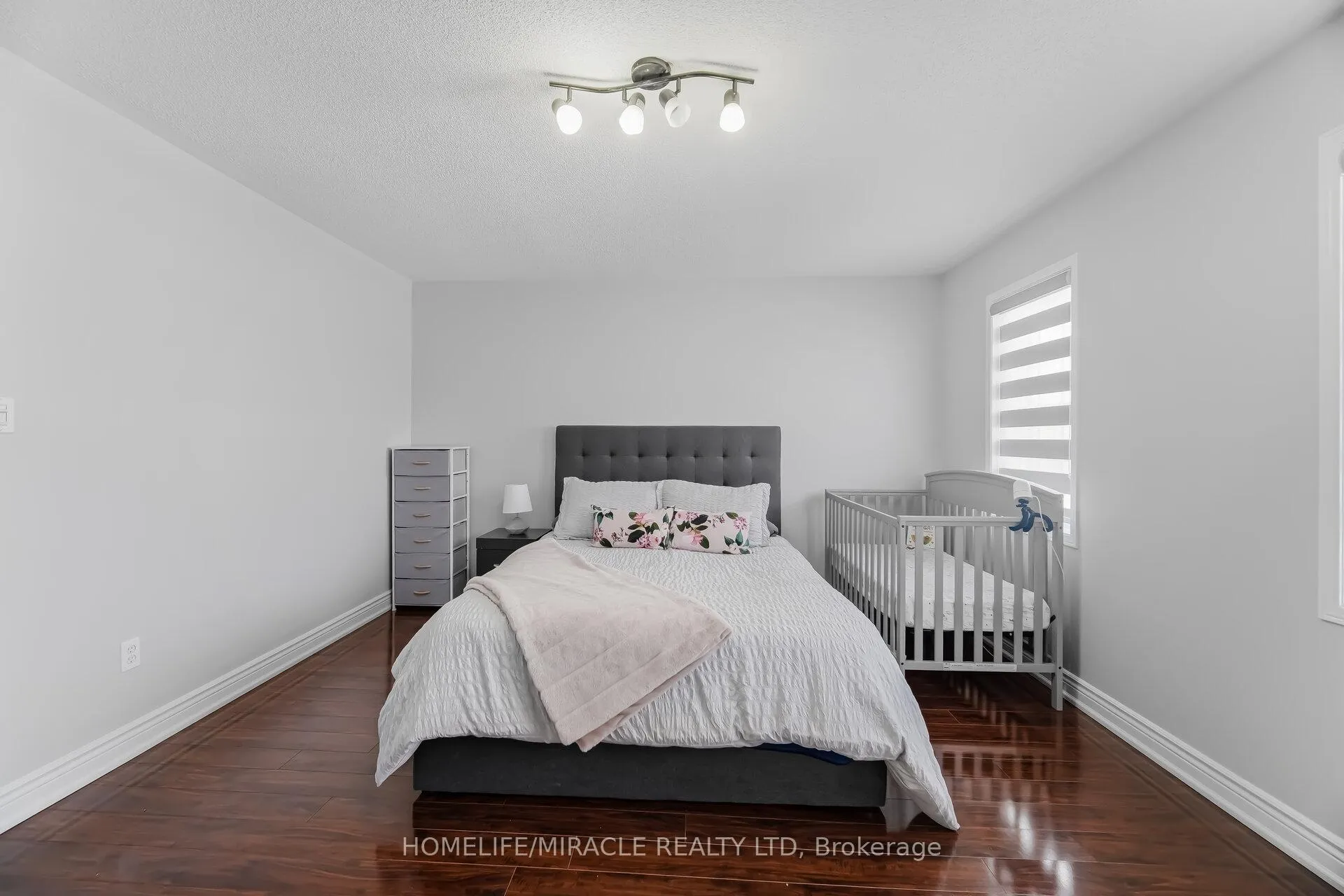 Photo 22 of 41 Tanglemere Crescent, Brampton, Fletcher's Meadow — HOMEH