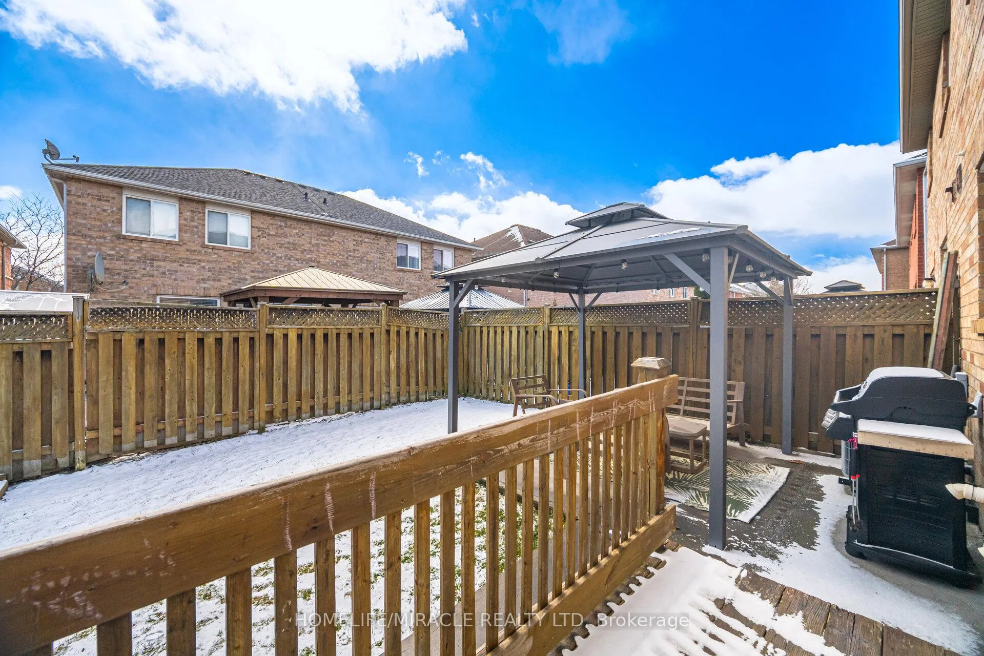 Photo 34 of 41 Tanglemere Crescent, Brampton, Fletcher's Meadow — HOMEH
