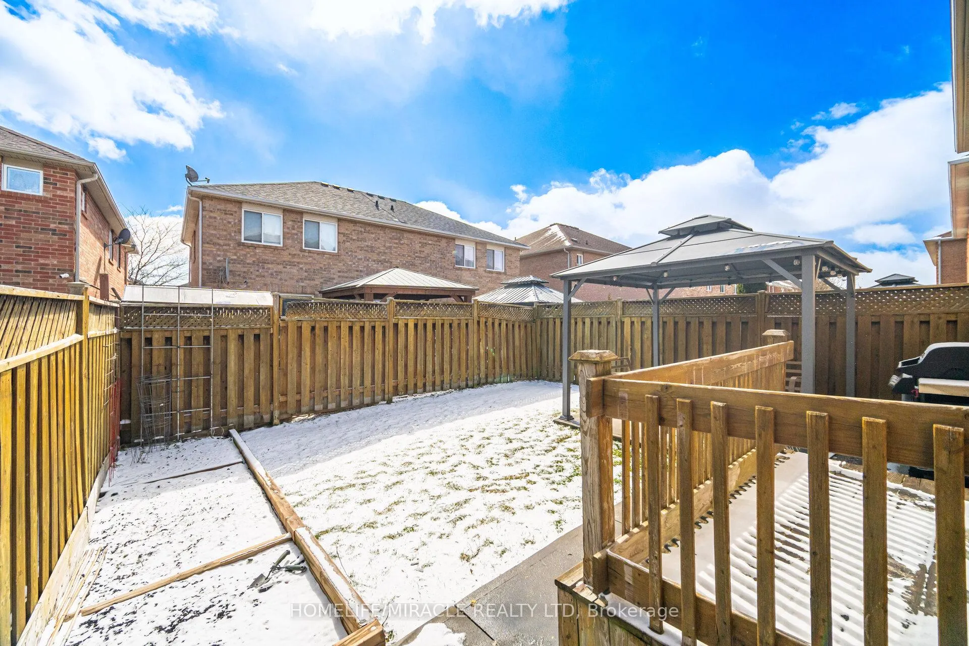 Photo 37 of 41 Tanglemere Crescent, Brampton, Fletcher's Meadow — HOMEH