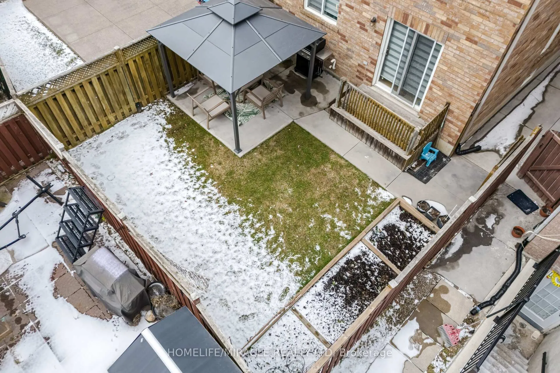 Photo 38 of 41 Tanglemere Crescent, Brampton, Fletcher's Meadow — HOMEH