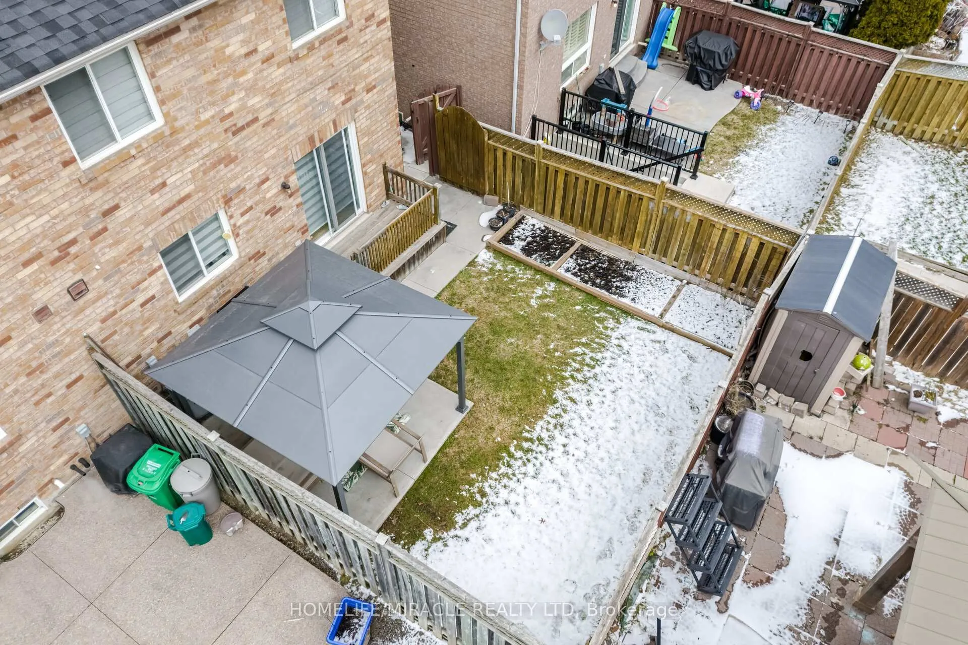 Photo 39 of 41 Tanglemere Crescent, Brampton, Fletcher's Meadow — HOMEH
