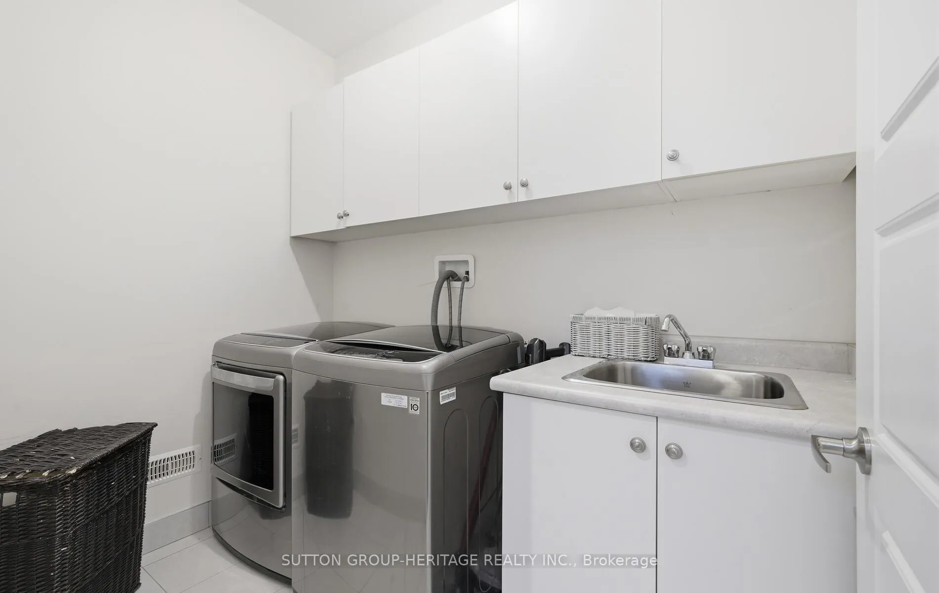 Photo 37 of 522 Cliffview Road, Pickering, West Shore — HOMEH