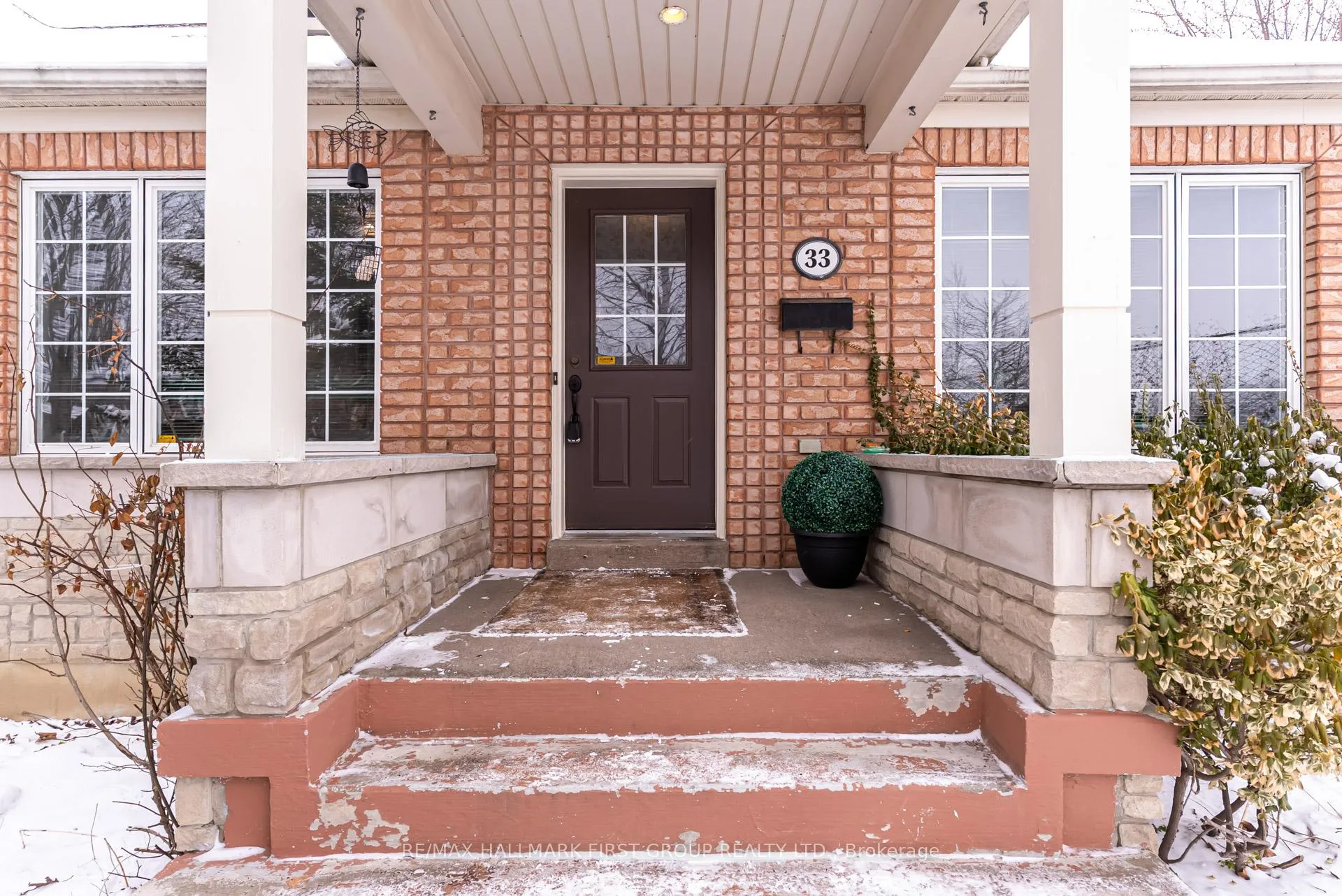 Photo 3 of 33 Sabbe Crescent, Ajax, Northwest Ajax — HOMEH