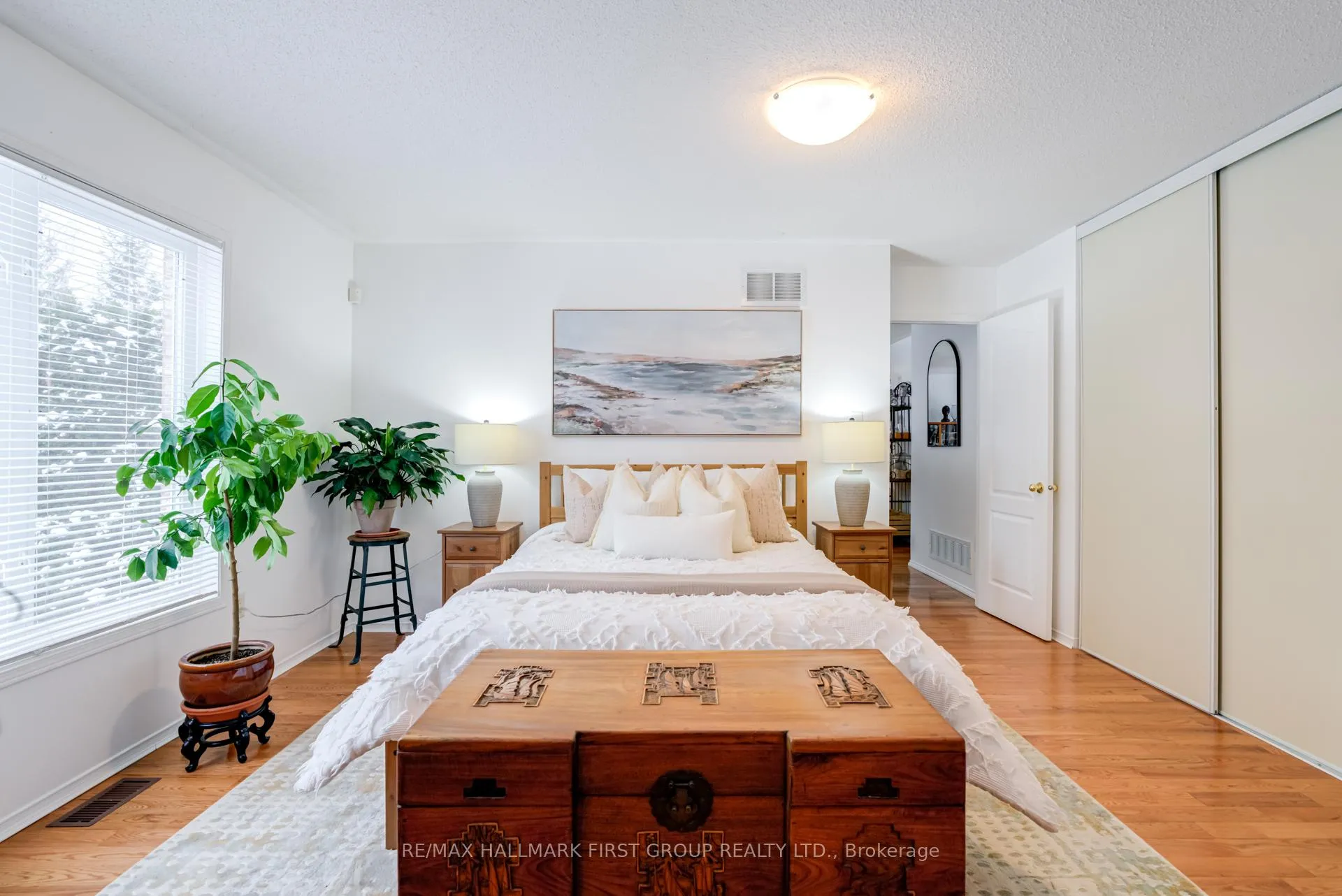 Photo 15 of 33 Sabbe Crescent, Ajax, Northwest Ajax — HOMEH