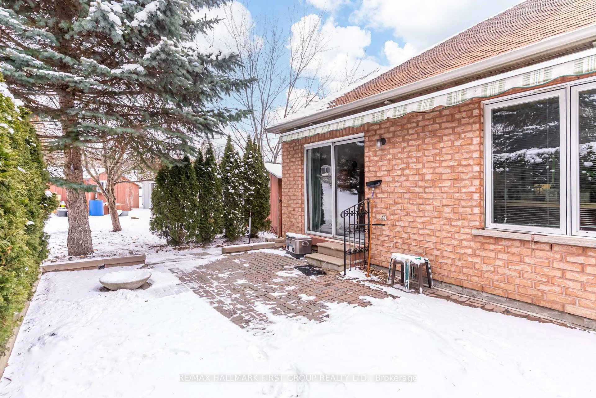 Photo 24 of 33 Sabbe Crescent, Ajax, Northwest Ajax — HOMEH
