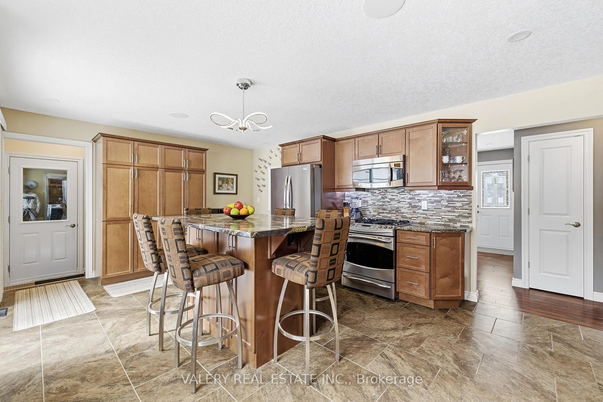 Photo 4 of 7315 Siderd 15, Mapleton, Rural Mapleton — HOMEH