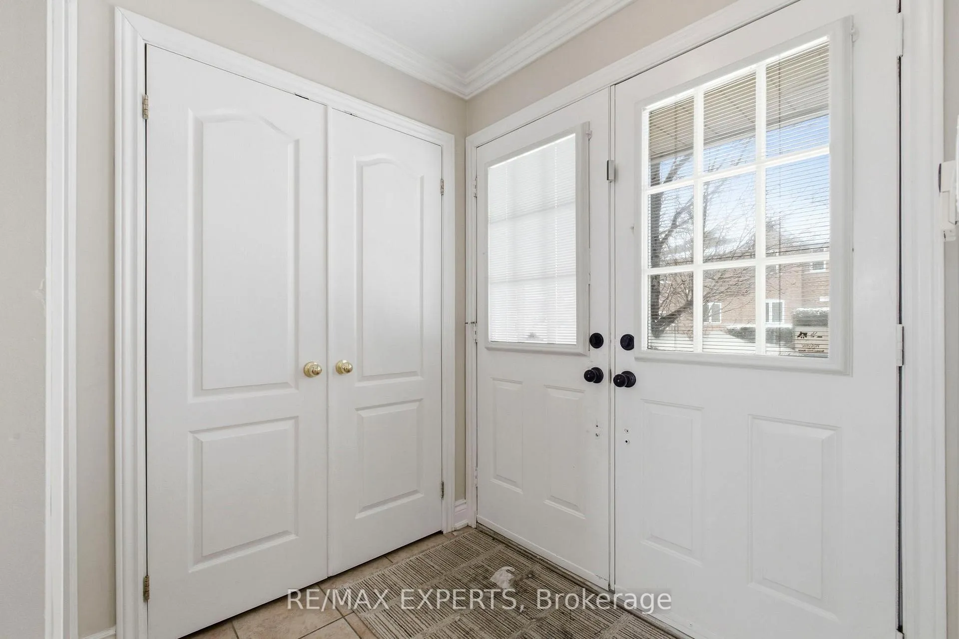 Photo 2 of 45 Forest Run Boulevard, Vaughan, Patterson — HOMEH