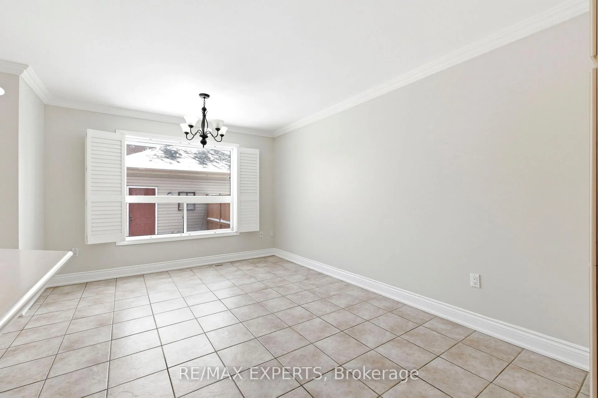 Photo 7 of 45 Forest Run Boulevard, Vaughan, Patterson — HOMEH