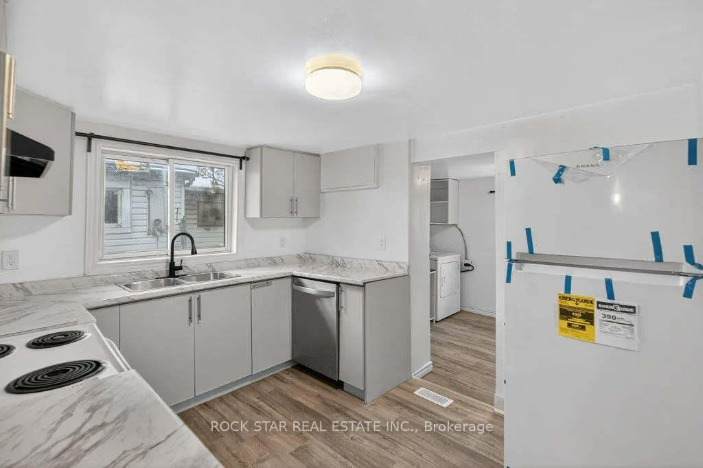 Photo 7 of 71 Teal Avenue, Hamilton, Lakeshore — HOMEH