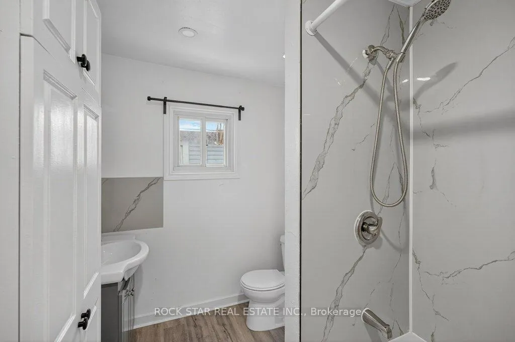 Photo 14 of 71 Teal Avenue, Hamilton, Lakeshore — HOMEH