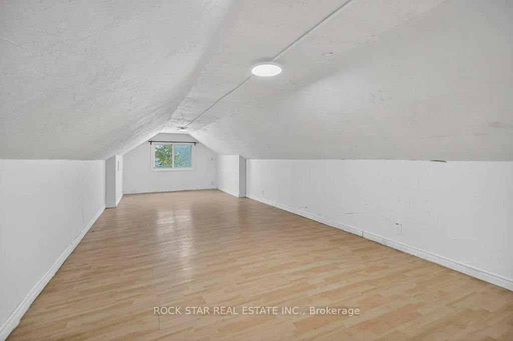 Photo 20 of 71 Teal Avenue, Hamilton, Lakeshore — HOMEH