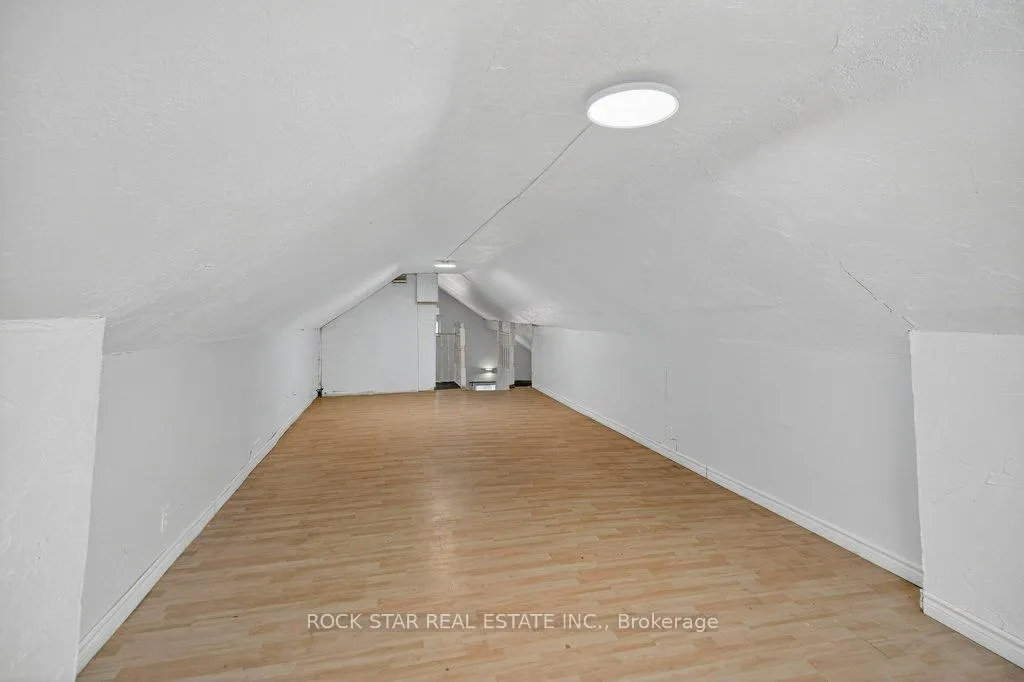 Photo 21 of 71 Teal Avenue, Hamilton, Lakeshore — HOMEH