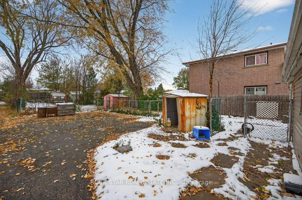Photo 23 of 71 Teal Avenue, Hamilton, Lakeshore — HOMEH