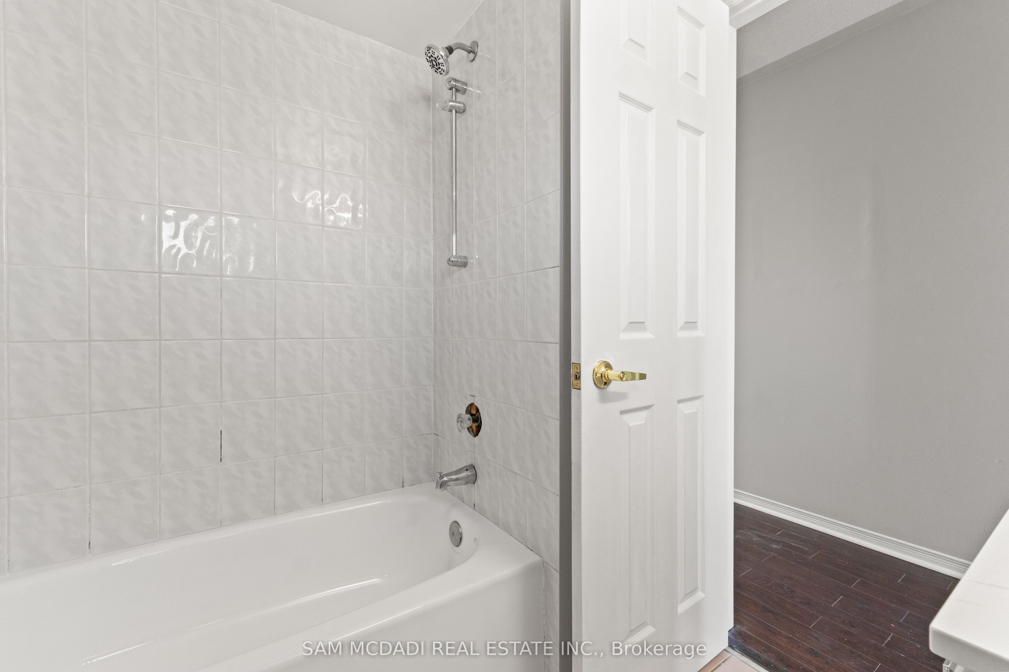 Photo 25 of 67 Blue Bonnet Drive, Brampton, Fletcher's Creek South — HOMEH