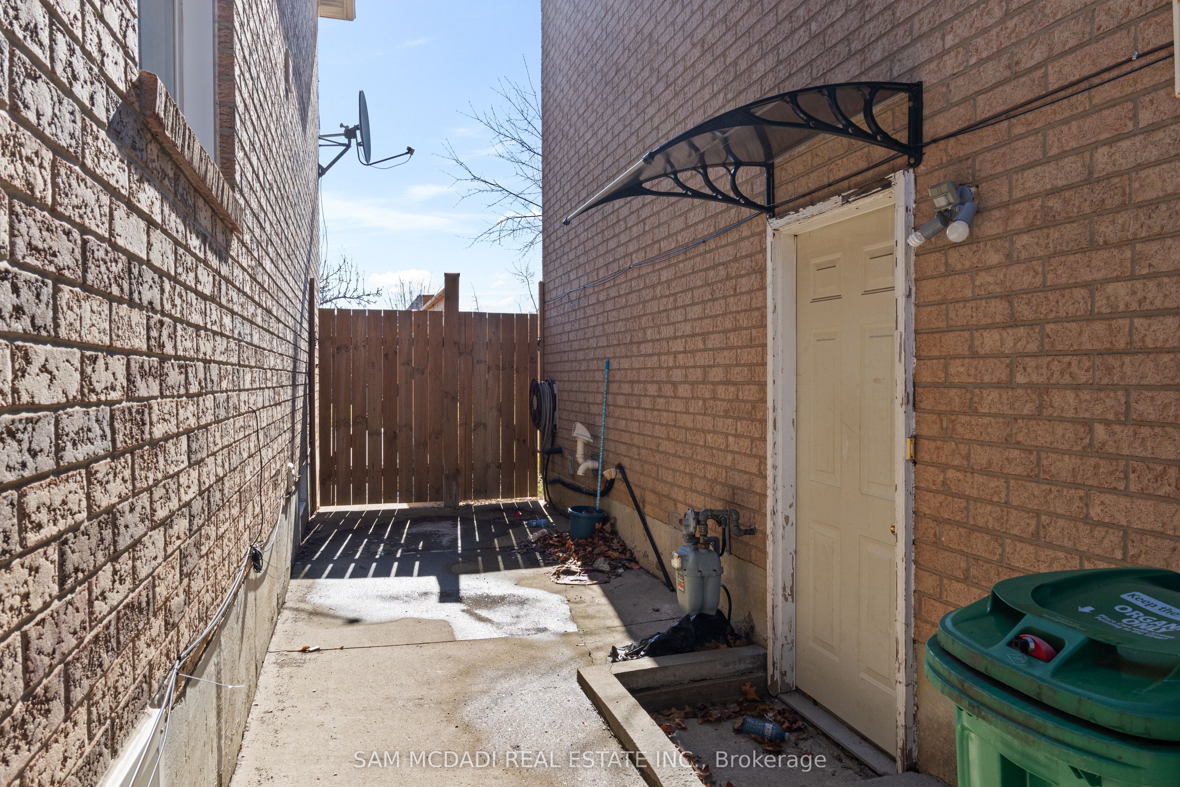 Photo 29 of 67 Blue Bonnet Drive, Brampton, Fletcher's Creek South — HOMEH
