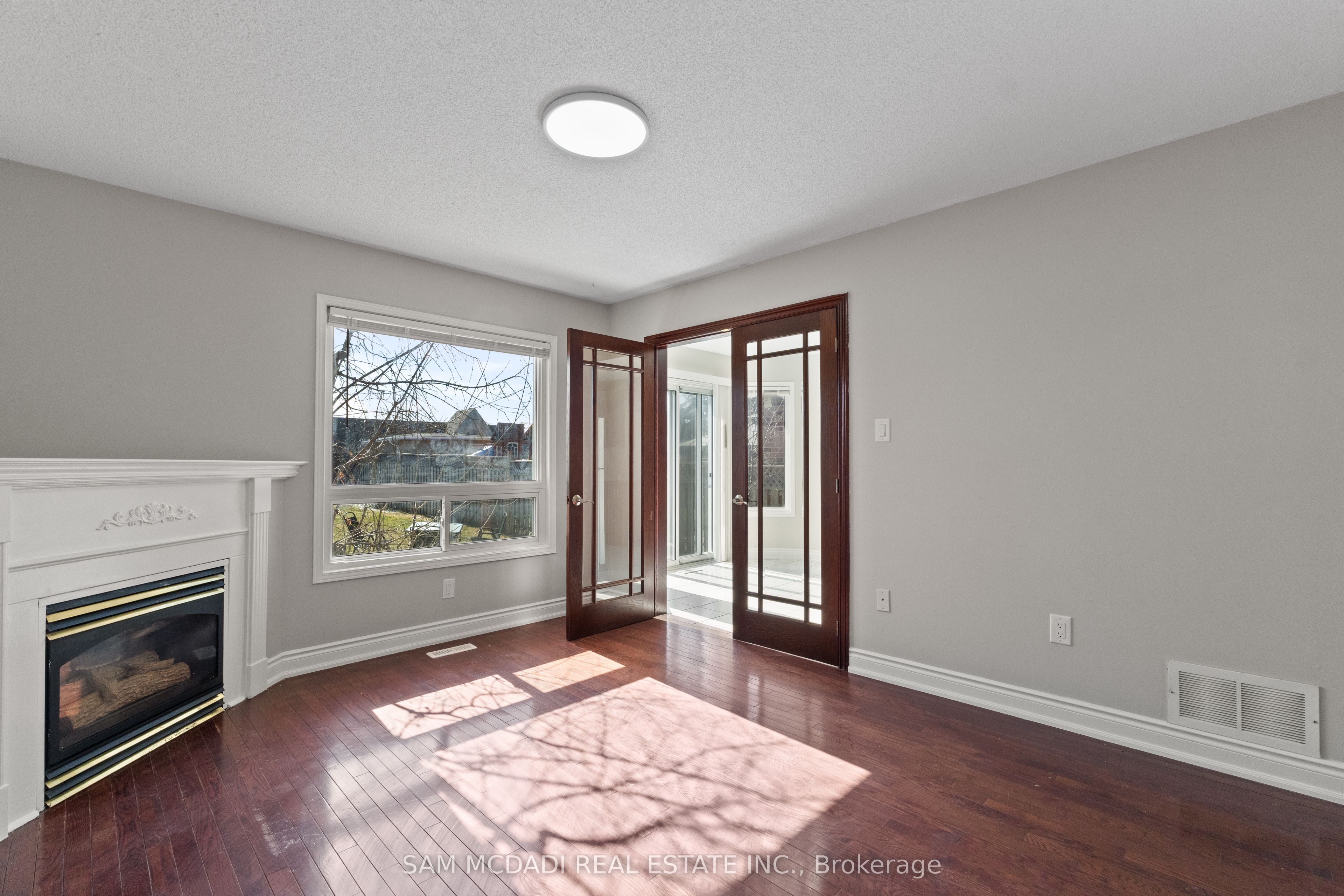 Photo 11 of 67 Blue Bonnet Drive, Brampton, Fletcher's Creek South — HOMEH