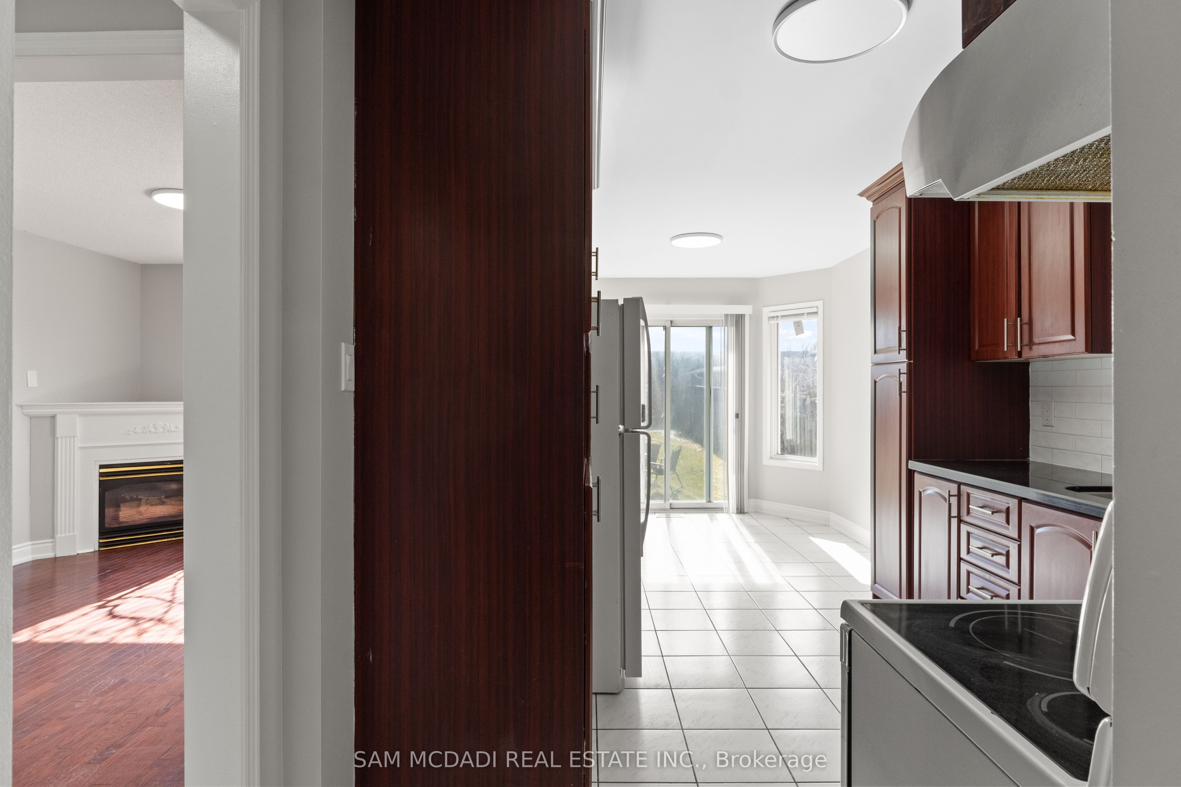 Photo 14 of 67 Blue Bonnet Drive, Brampton, Fletcher's Creek South — HOMEH
