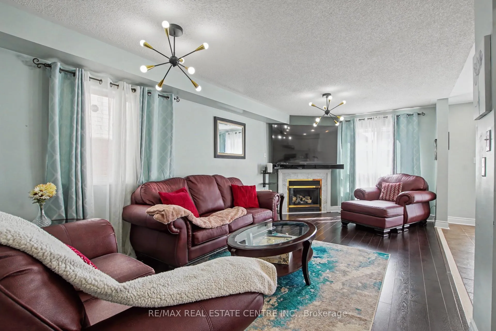 Photo 5 of 21 Vermont Road, Brampton, Fletcher's Meadow — HOMEH