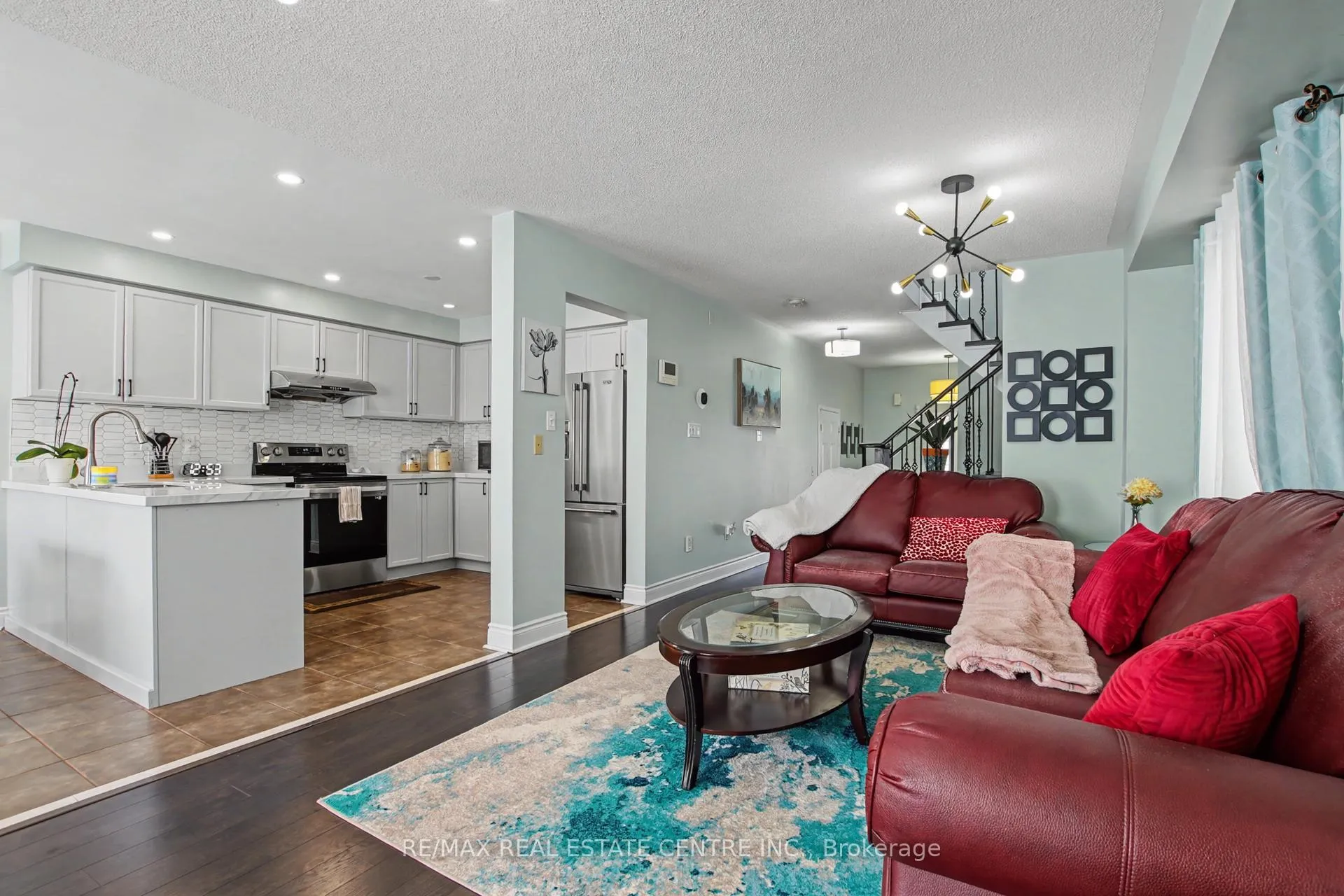 Photo 8 of 21 Vermont Road, Brampton, Fletcher's Meadow — HOMEH