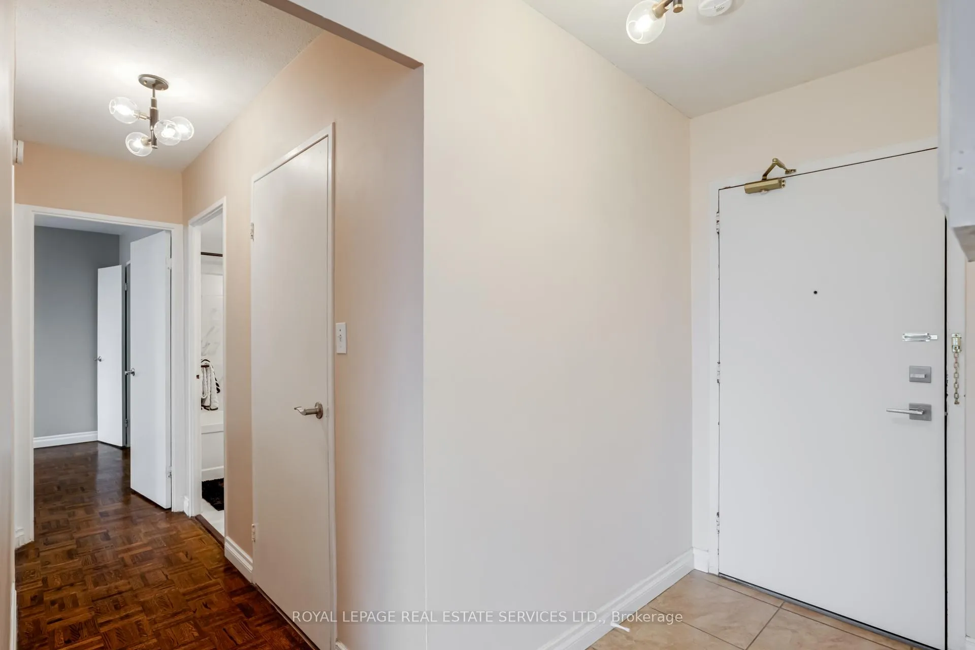 Photo 16 of Unit 1602, 5 Vicora Linkway, Toronto, Flemingdon Park — HOMEH