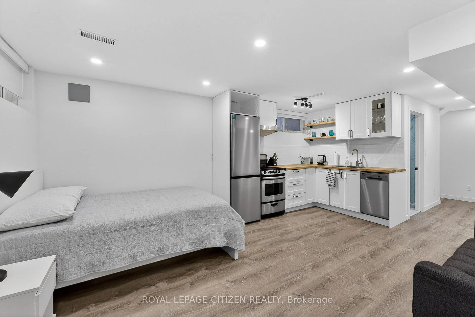Photo 20 of Unit LOWER, 44 Prescott Avenue, Toronto, Weston-Pellam Park — HOMEH