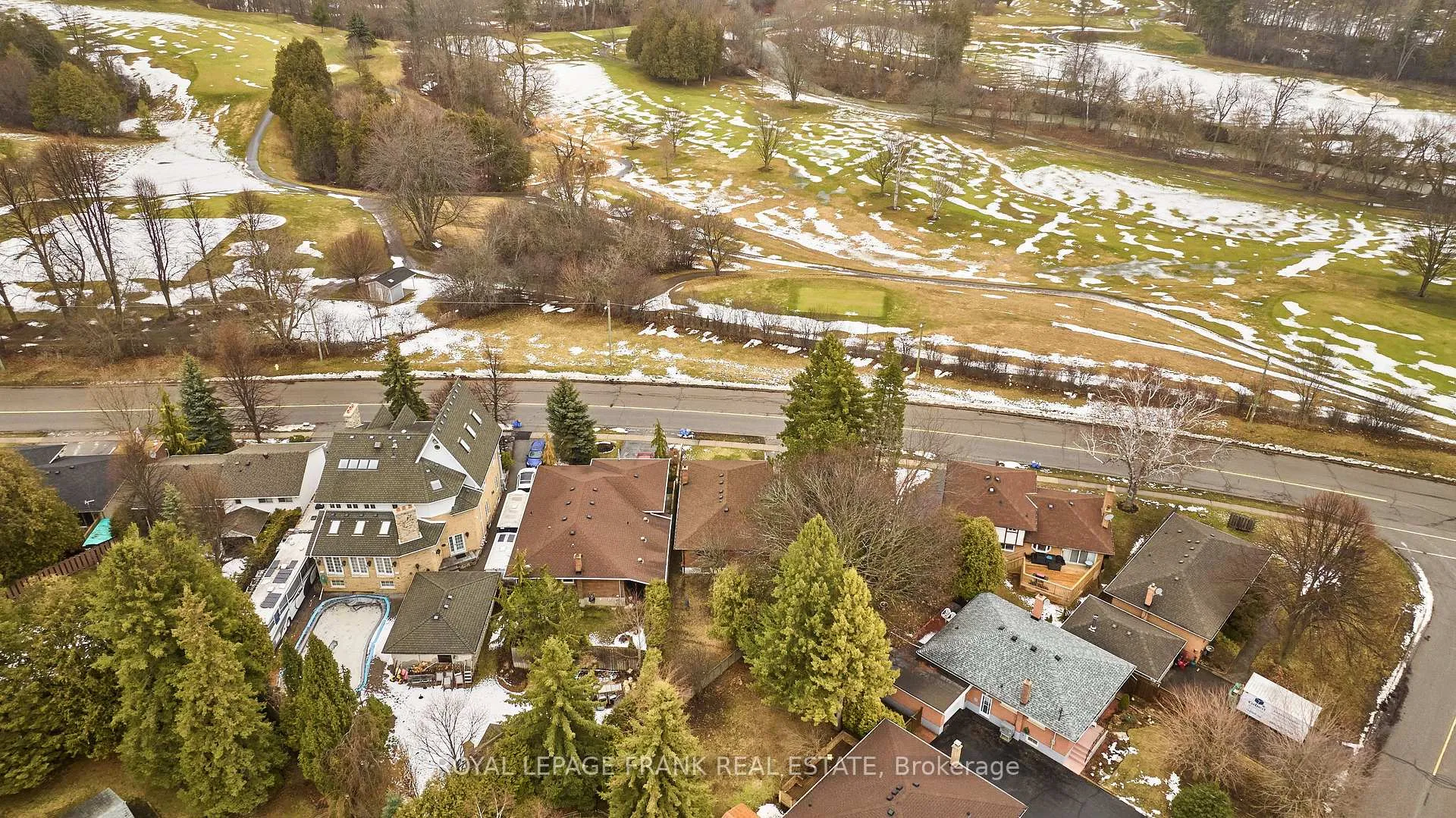 Photo 9 of 514 Park Road N, Oshawa, McLaughlin — HOMEH