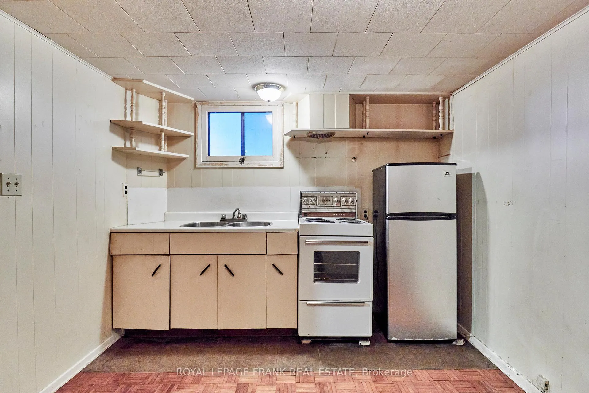 Photo 22 of 514 Park Road N, Oshawa, McLaughlin — HOMEH