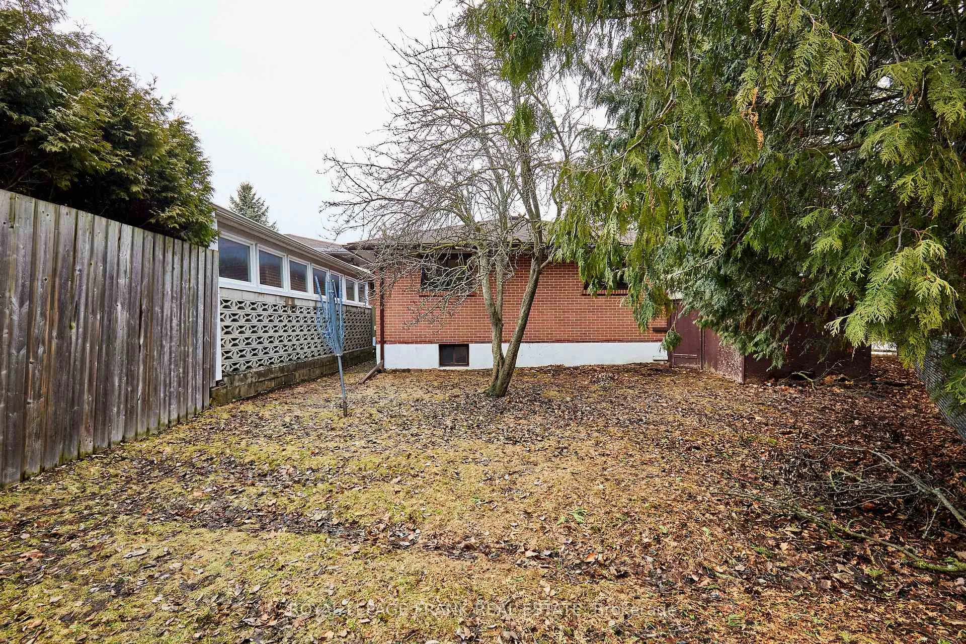 Photo 28 of 514 Park Road N, Oshawa, McLaughlin — HOMEH
