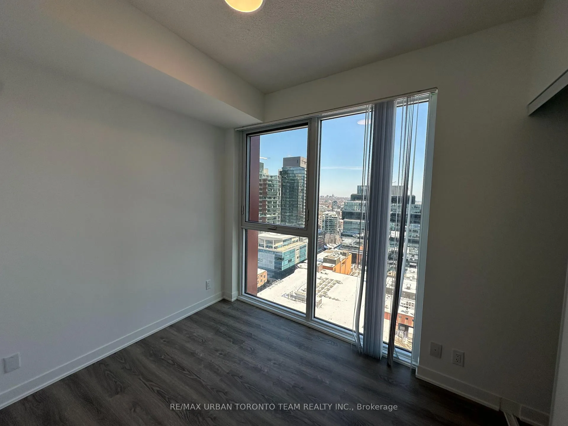 Photo 10 of Unit 2806, 180 Front Street E, Toronto, Moss Park — HOMEH