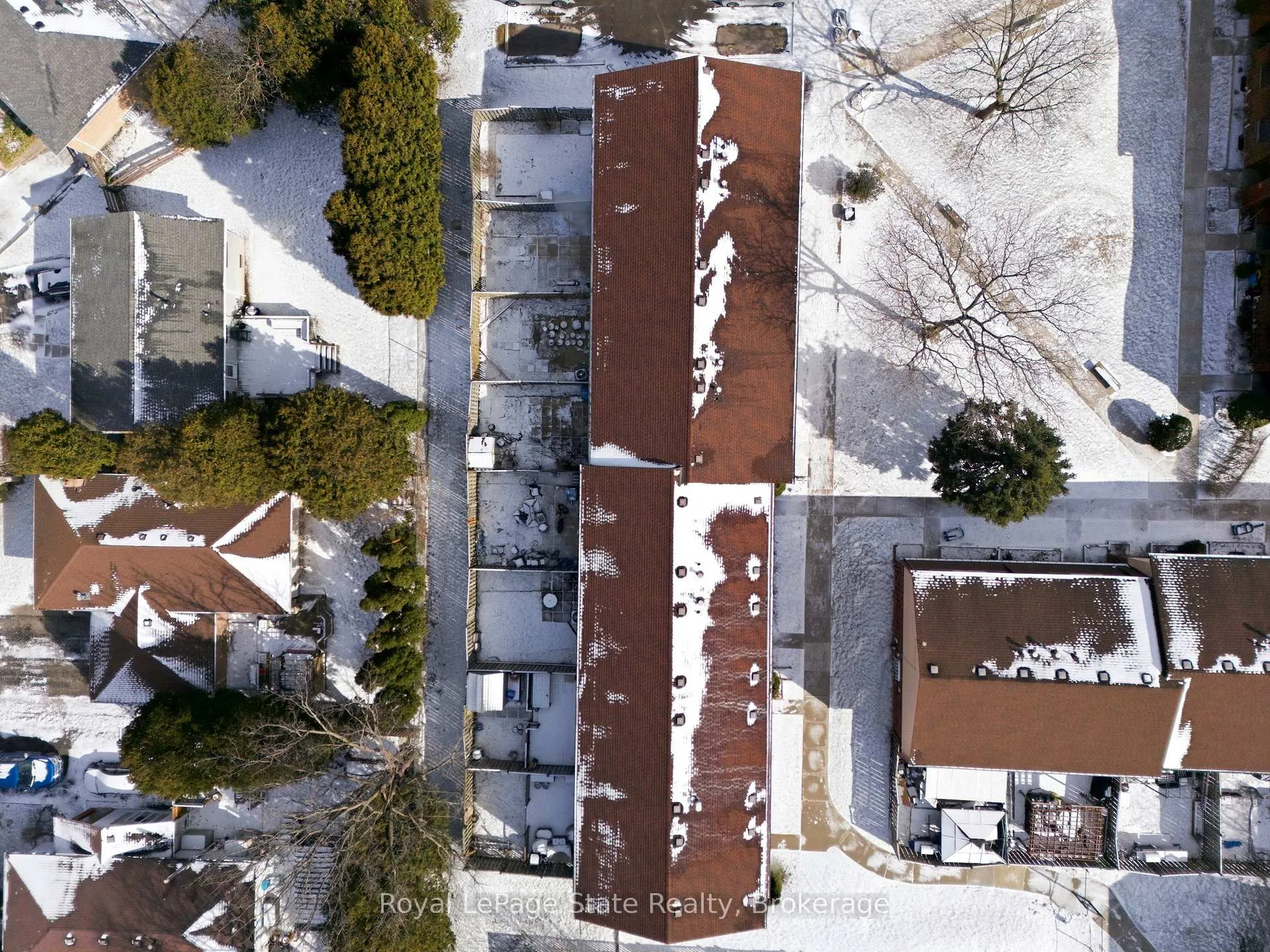 Photo 2 of Unit 41, 25 Garrow Drive, Hamilton, Gilkson — HOMEH