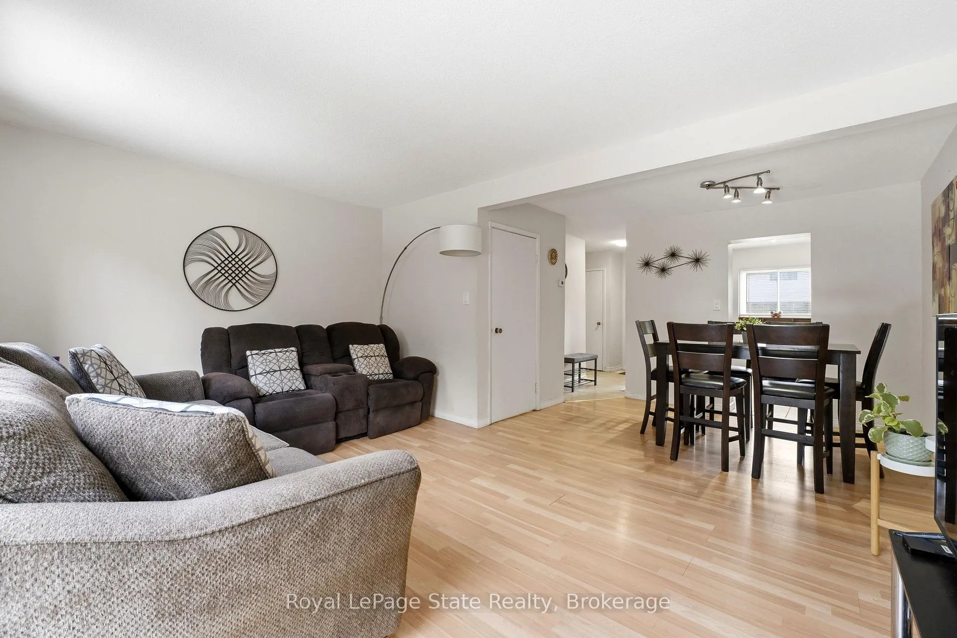 Photo 14 of Unit 41, 25 Garrow Drive, Hamilton, Gilkson — HOMEH