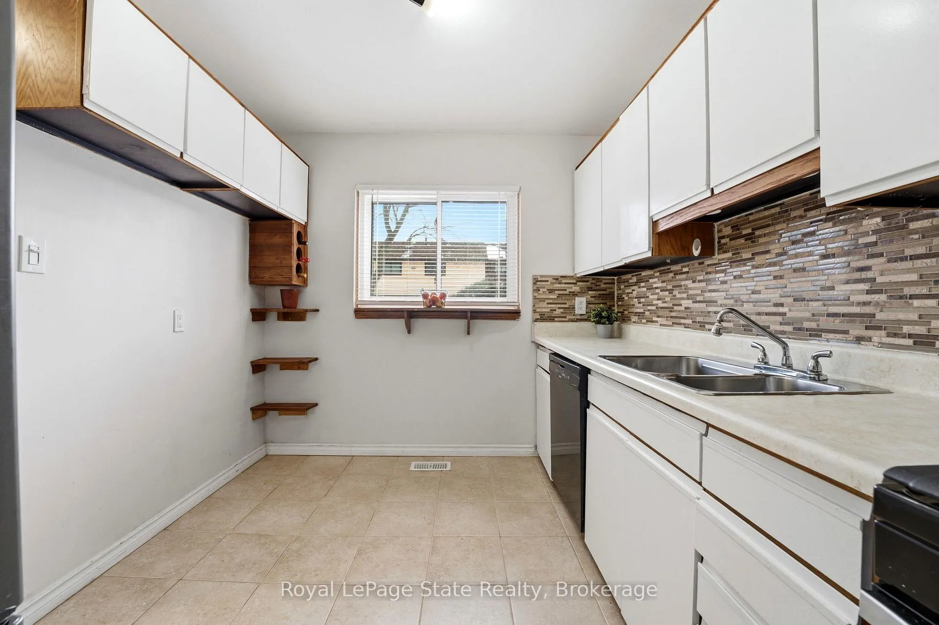 Photo 20 of Unit 41, 25 Garrow Drive, Hamilton, Gilkson — HOMEH