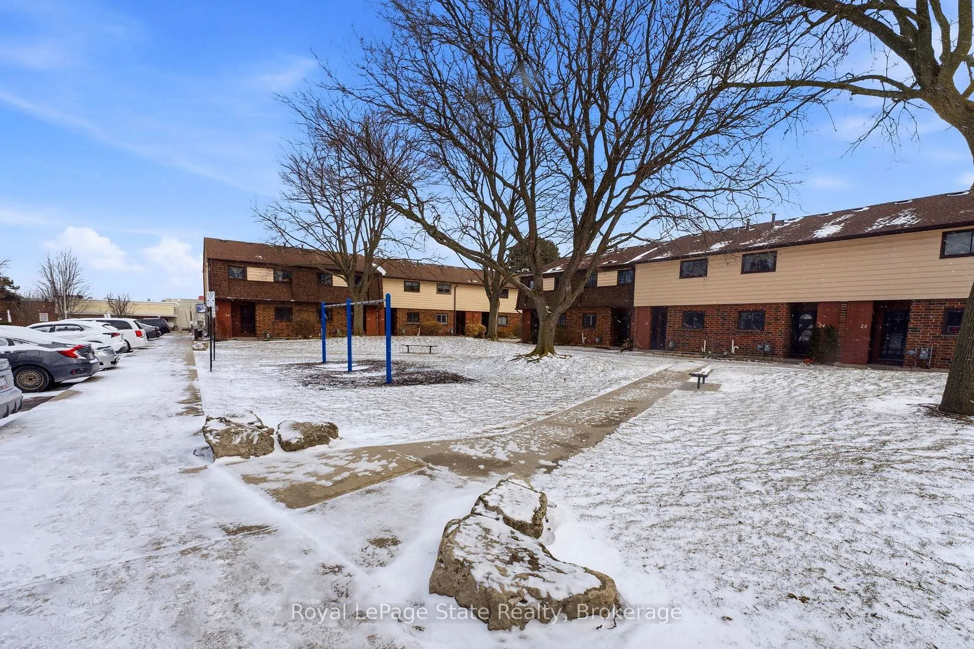Photo 35 of Unit 41, 25 Garrow Drive, Hamilton, Gilkson — HOMEH