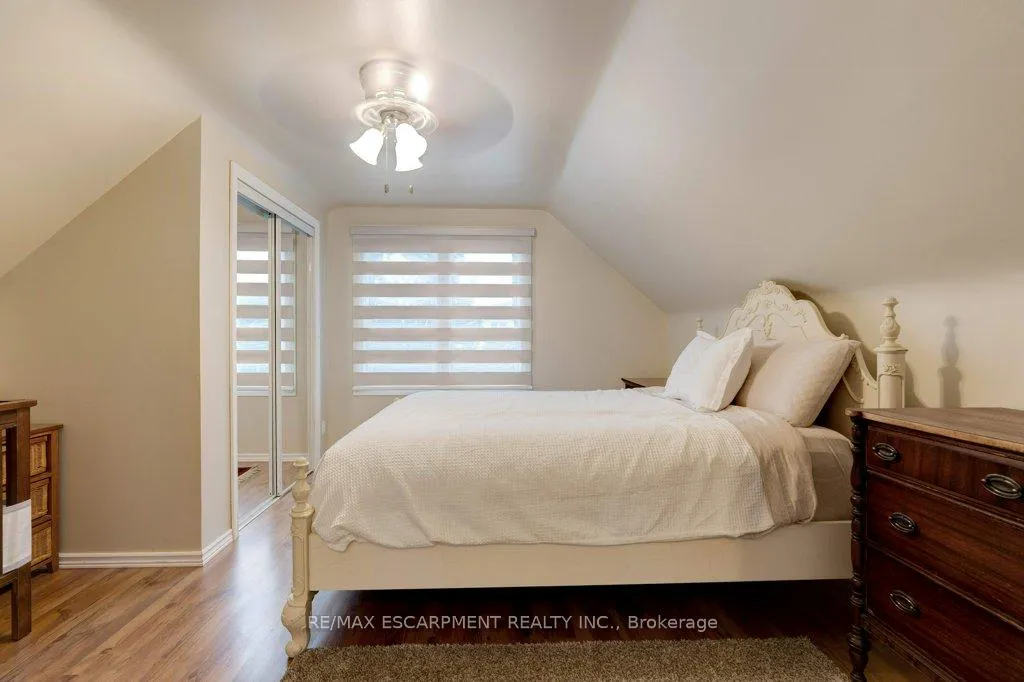 Photo 15 of 275 Montrose Avenue, Hamilton, Rosedale — HOMEH