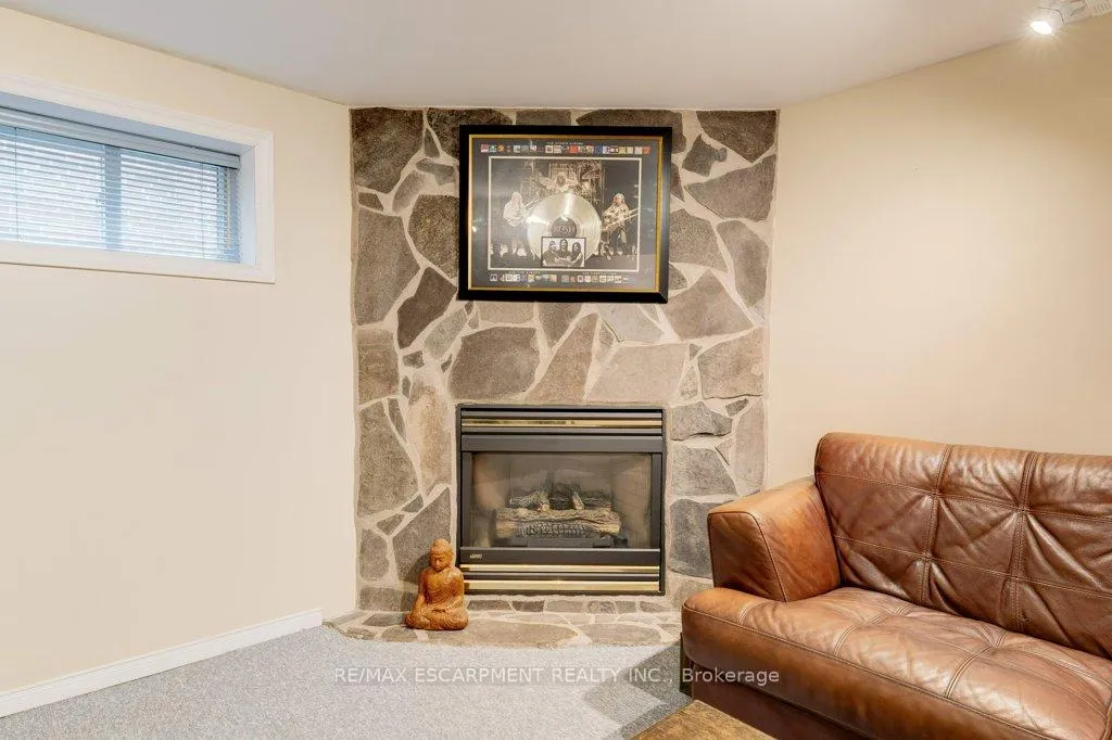 Photo 21 of 275 Montrose Avenue, Hamilton, Rosedale — HOMEH
