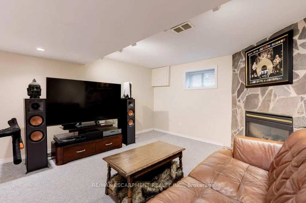 Photo 23 of 275 Montrose Avenue, Hamilton, Rosedale — HOMEH