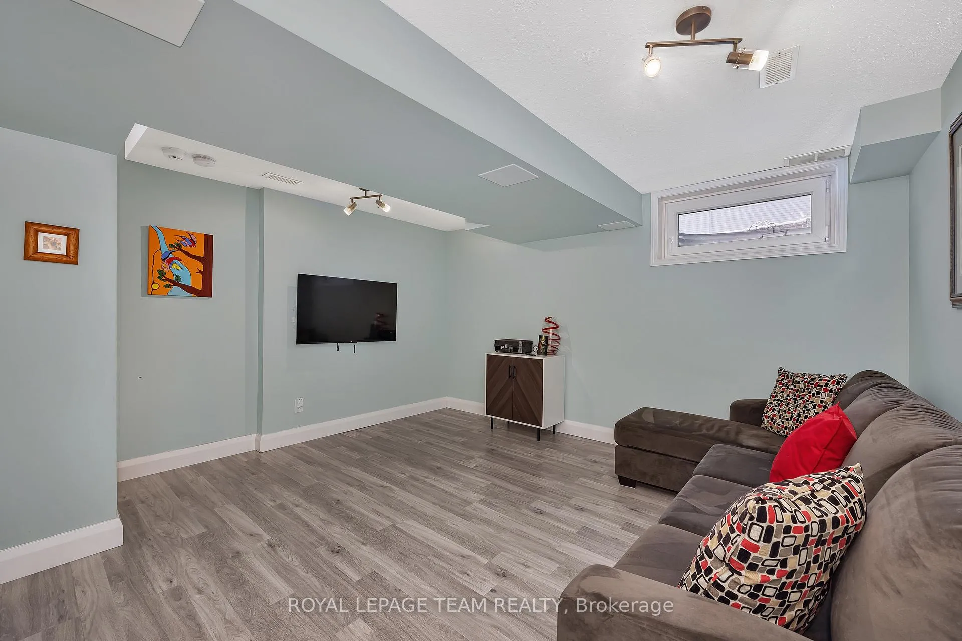 Photo 19 of 78 Grammercy Parkway, Ottawa, Central Park — HOMEH