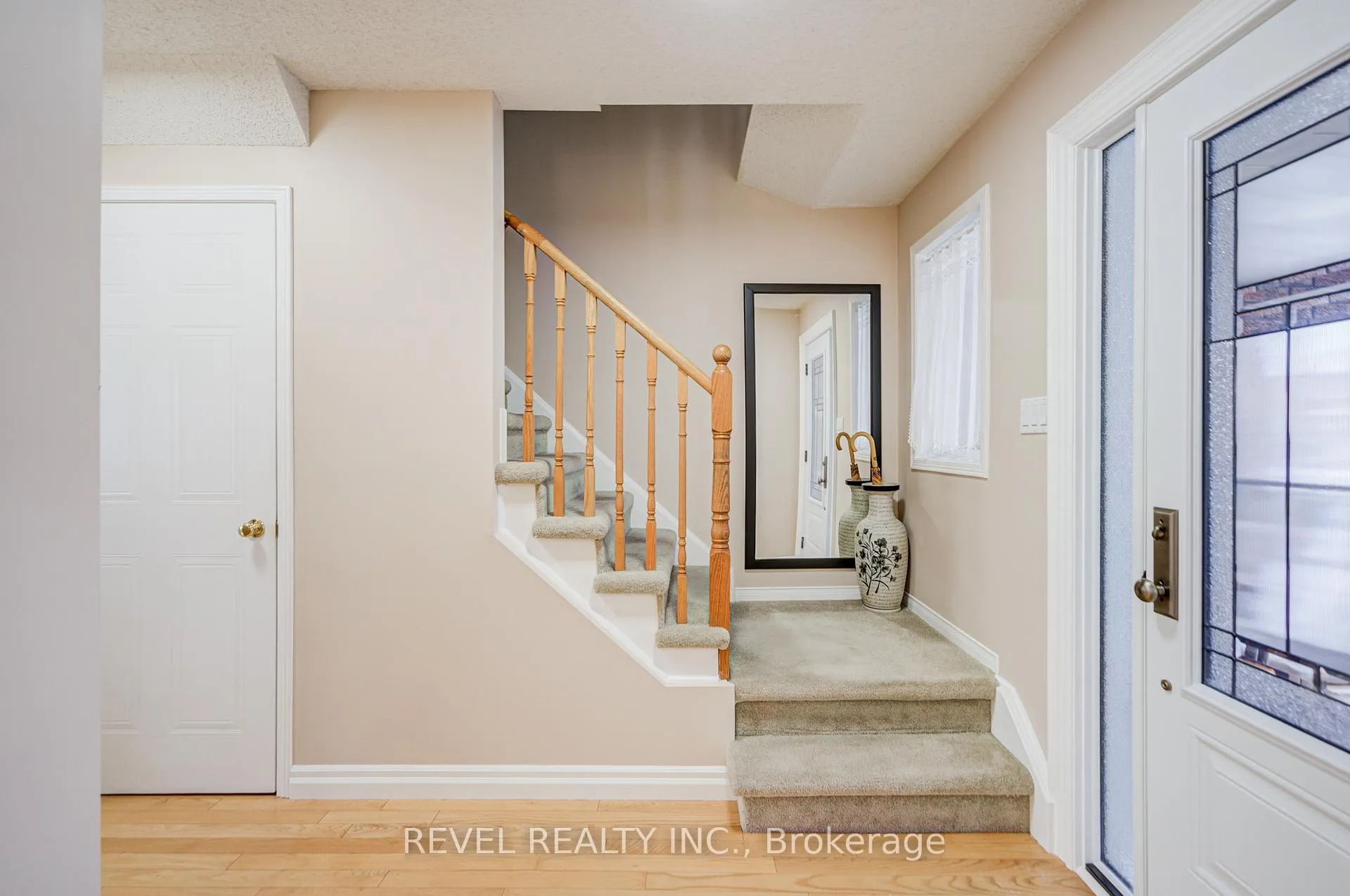 Photo 5 of 2253 Wildwood Crescent, Pickering, Brock Ridge — HOMEH
