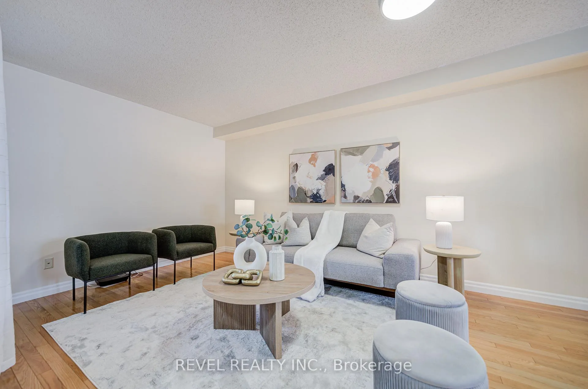 Photo 6 of 2253 Wildwood Crescent, Pickering, Brock Ridge — HOMEH