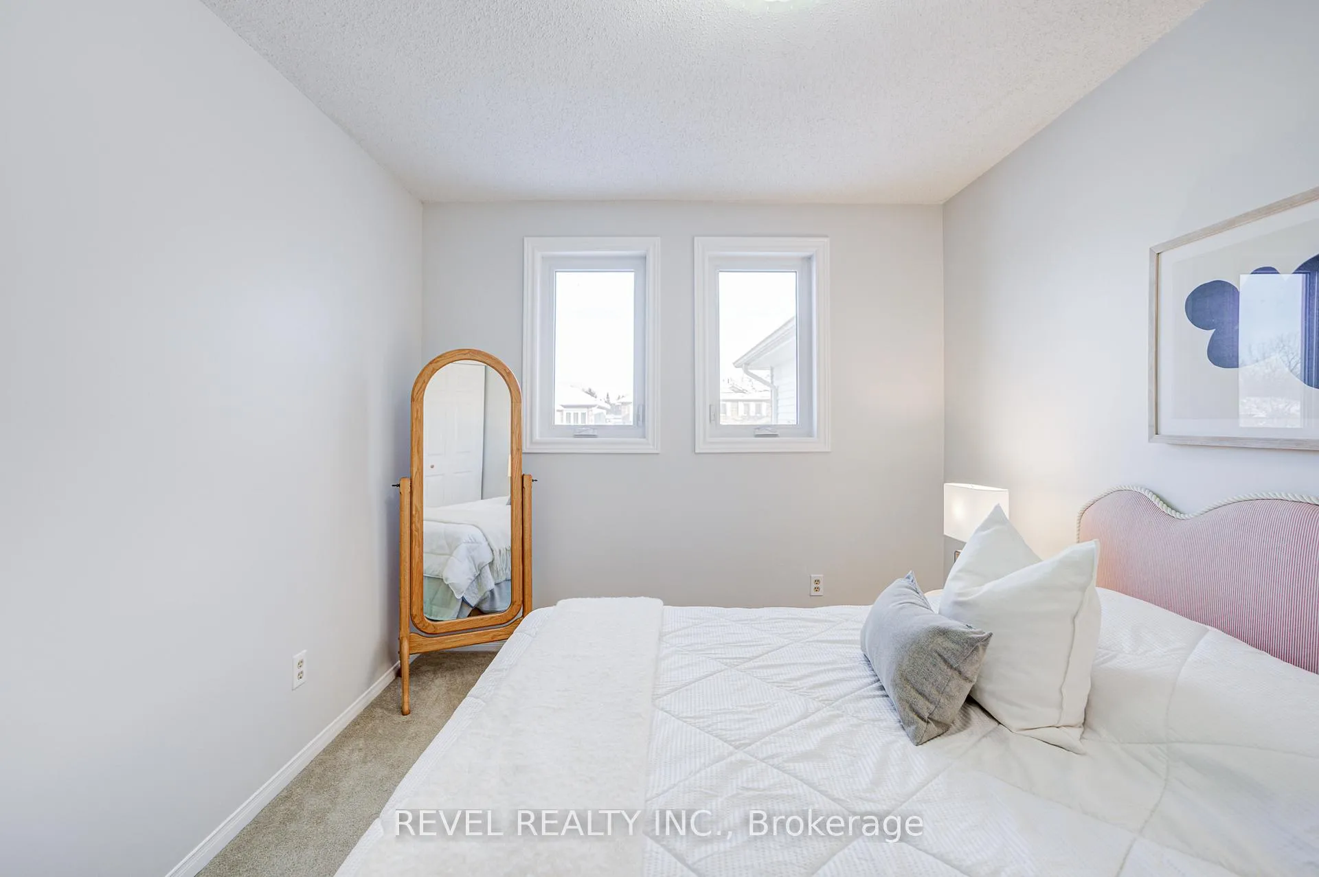 Photo 25 of 2253 Wildwood Crescent, Pickering, Brock Ridge — HOMEH