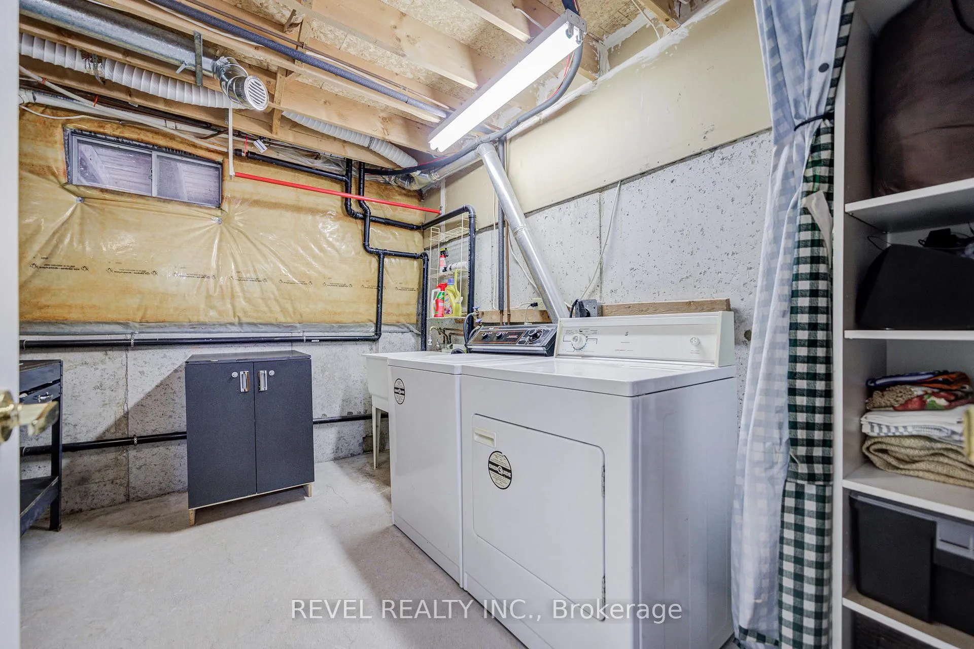 Photo 35 of 2253 Wildwood Crescent, Pickering, Brock Ridge — HOMEH