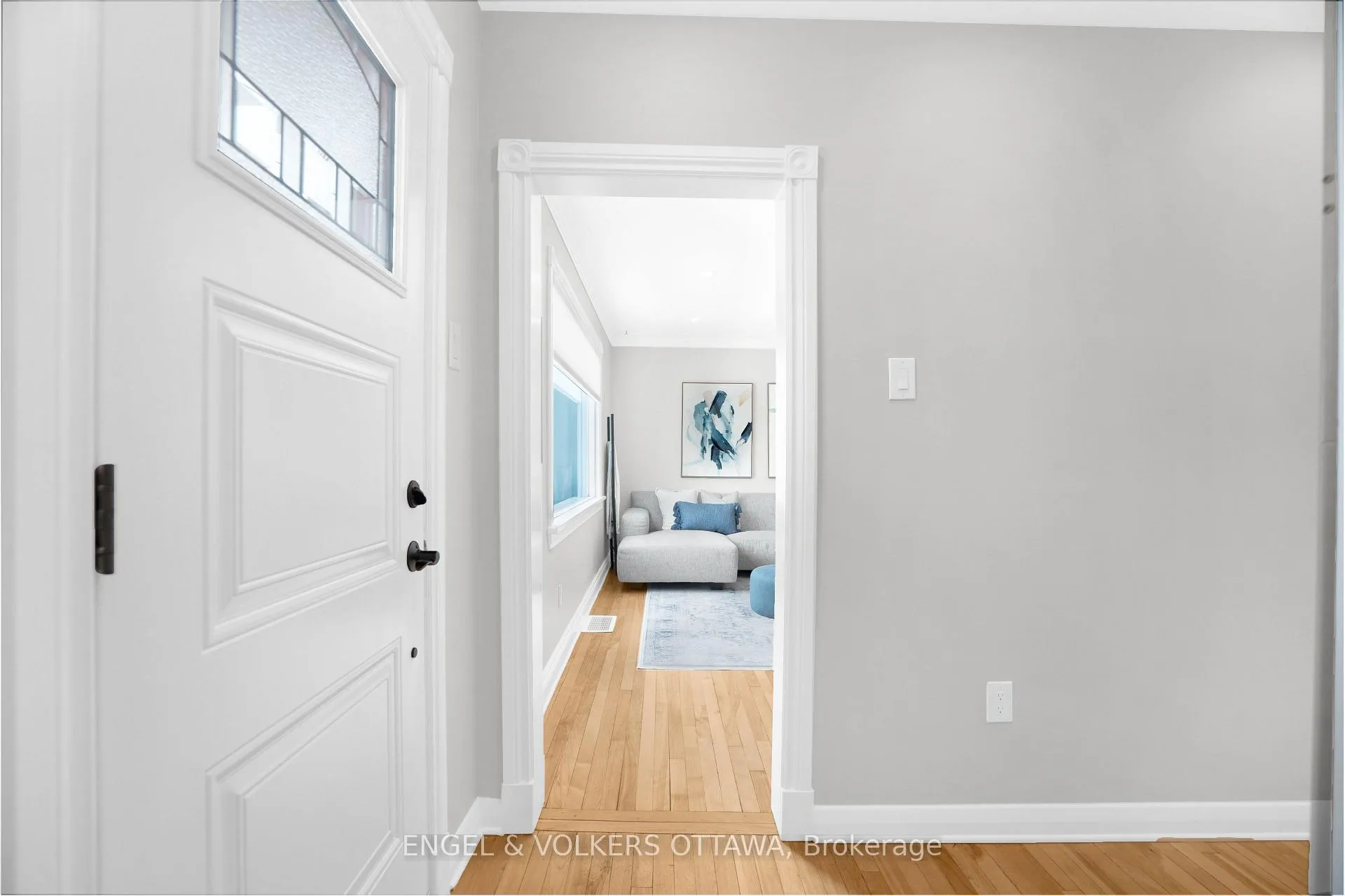 Photo 4 of 42 Anna Avenue, Ottawa, Carlington — HOMEH