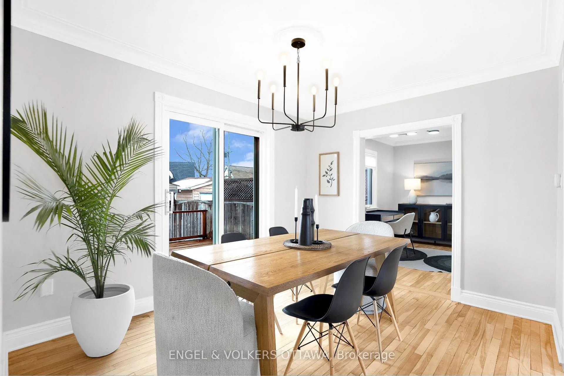 Photo 11 of 42 Anna Avenue, Ottawa, Carlington — HOMEH