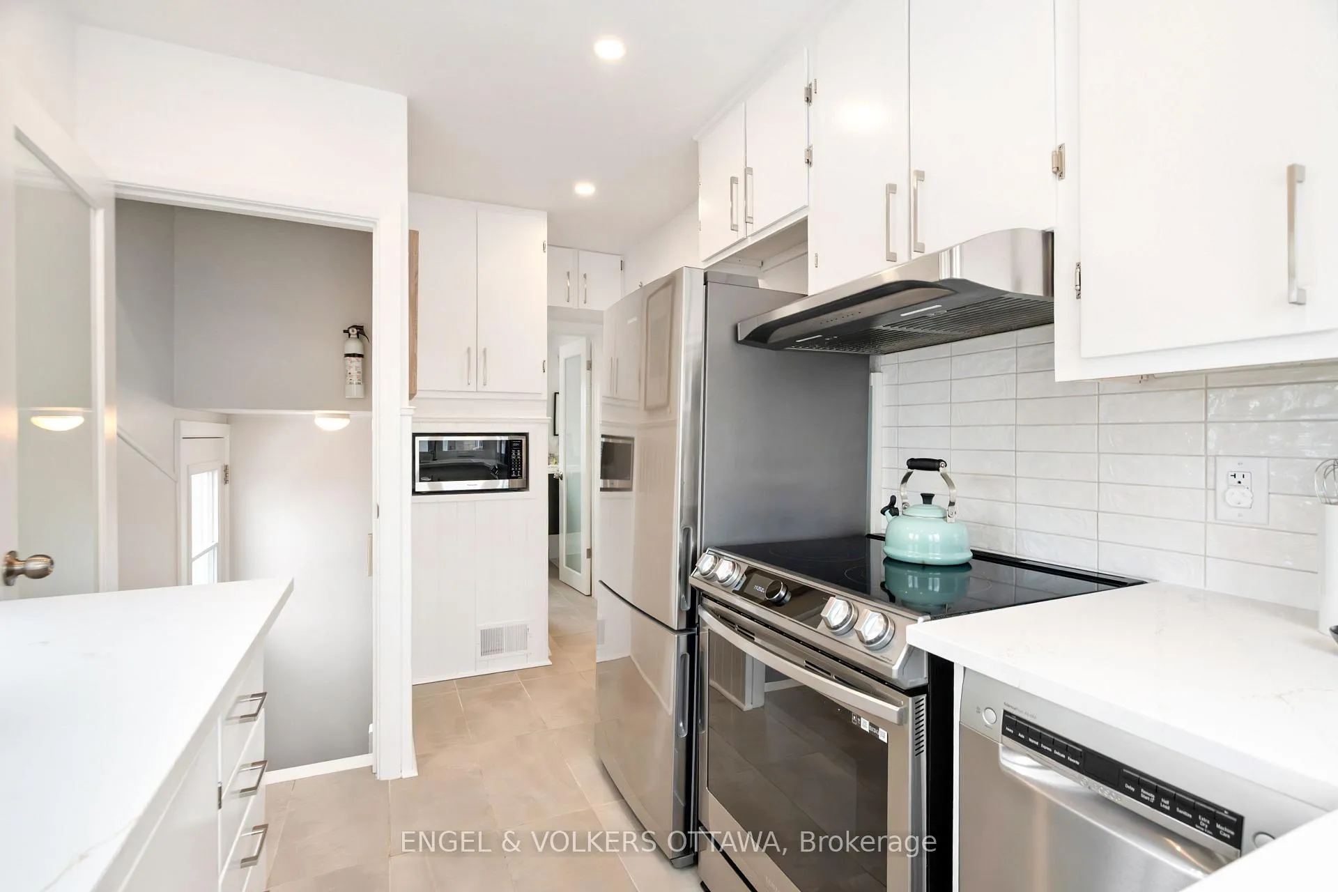 Photo 14 of 42 Anna Avenue, Ottawa, Carlington — HOMEH