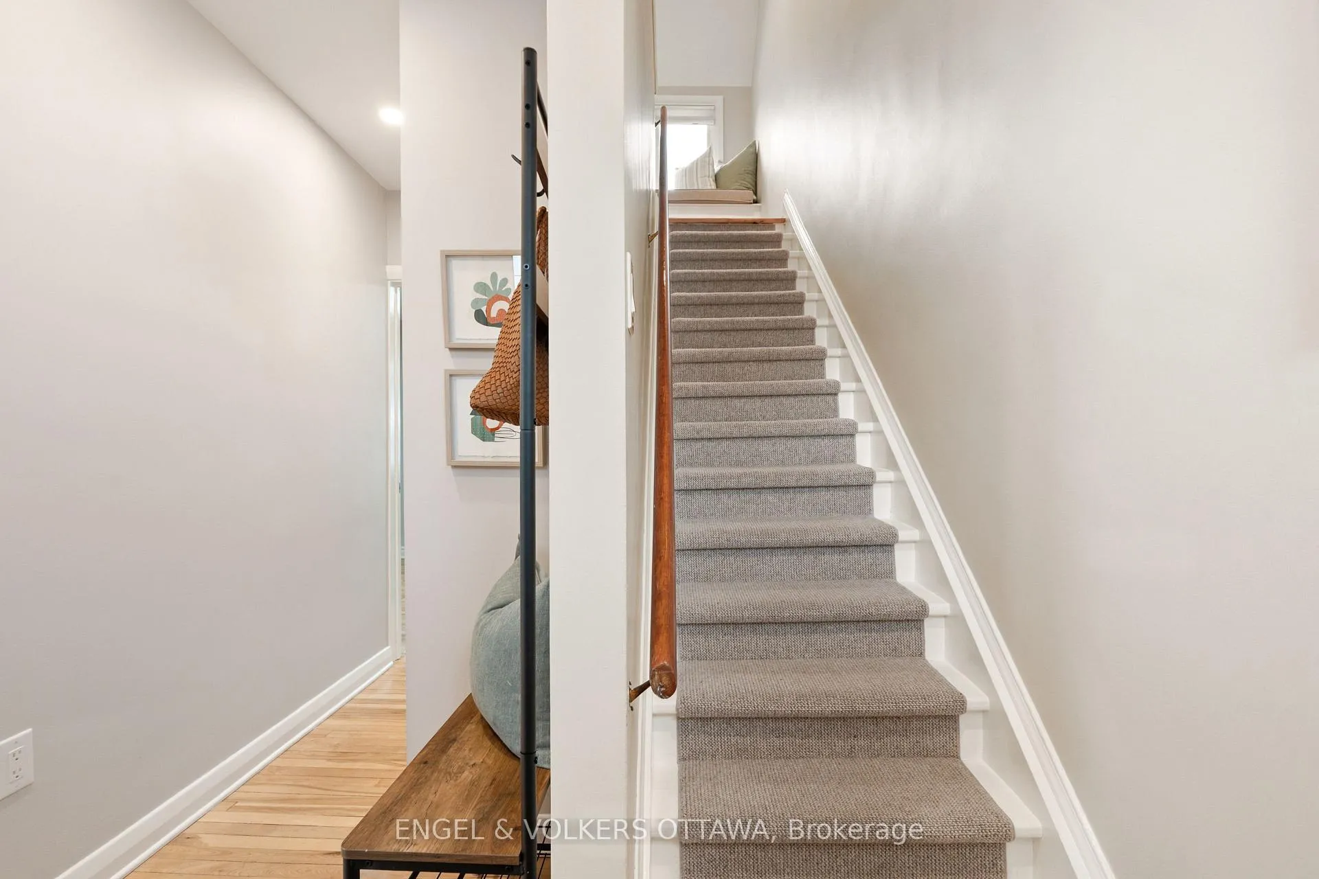 Photo 18 of 42 Anna Avenue, Ottawa, Carlington — HOMEH