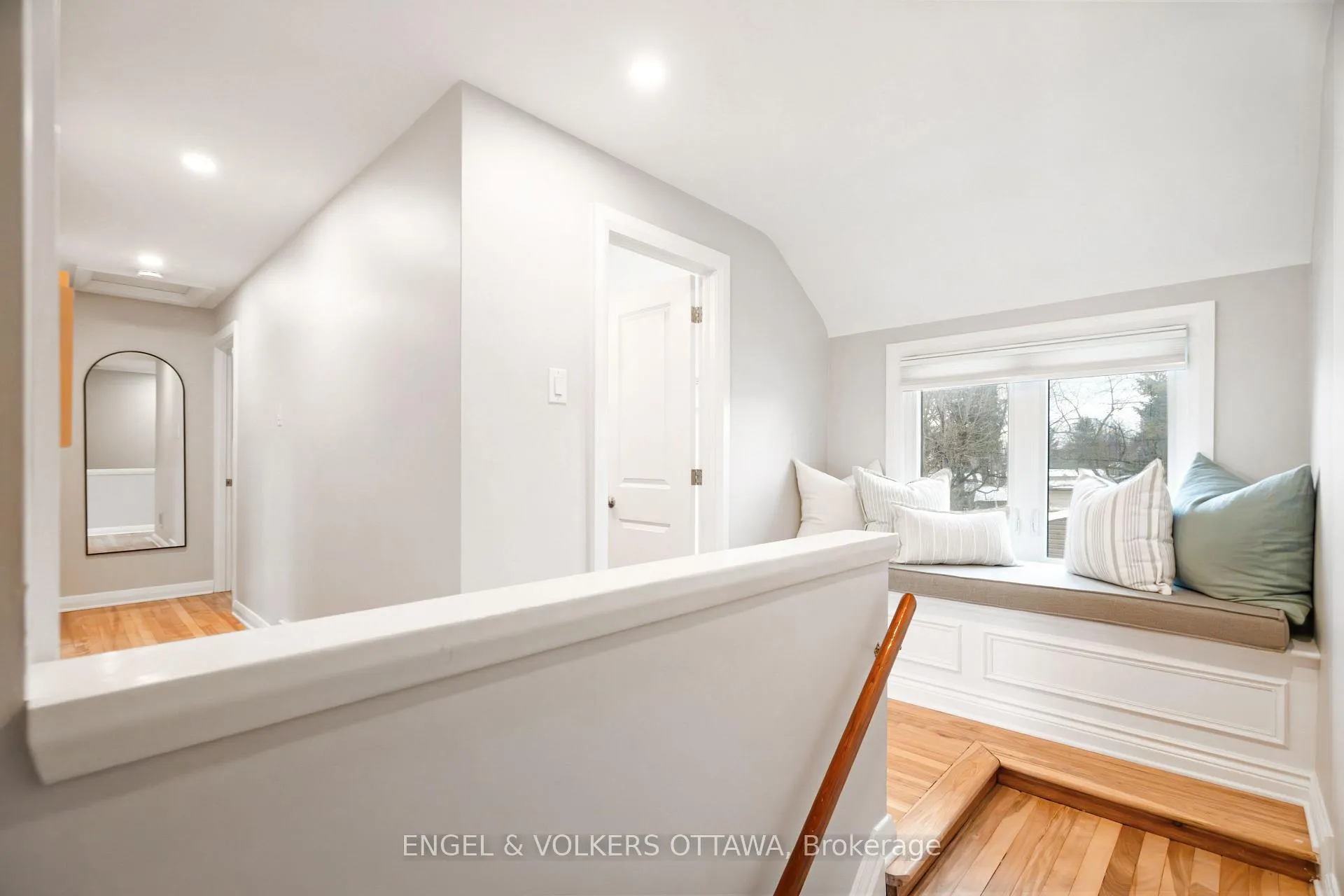 Photo 19 of 42 Anna Avenue, Ottawa, Carlington — HOMEH