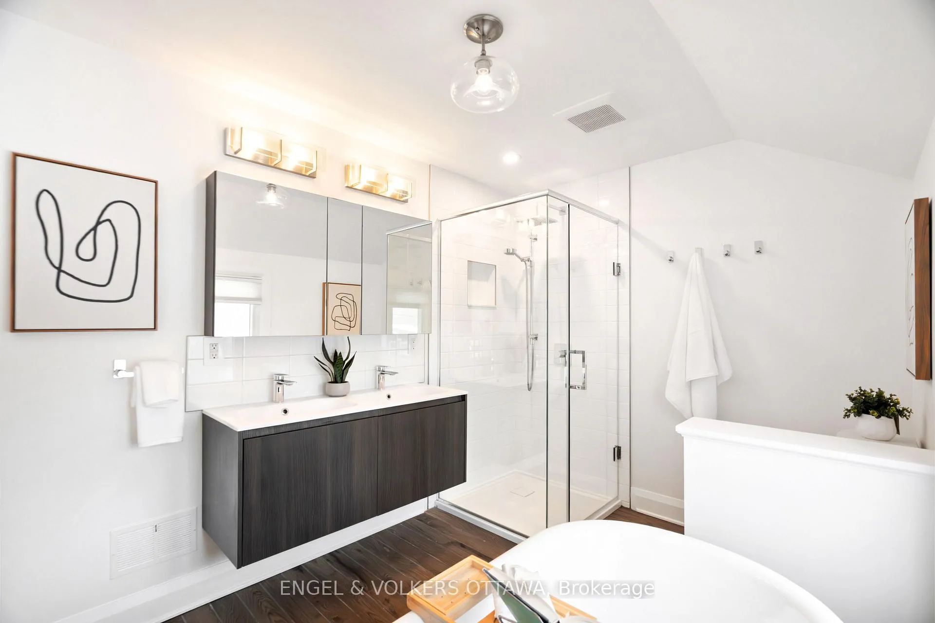 Photo 28 of 42 Anna Avenue, Ottawa, Carlington — HOMEH