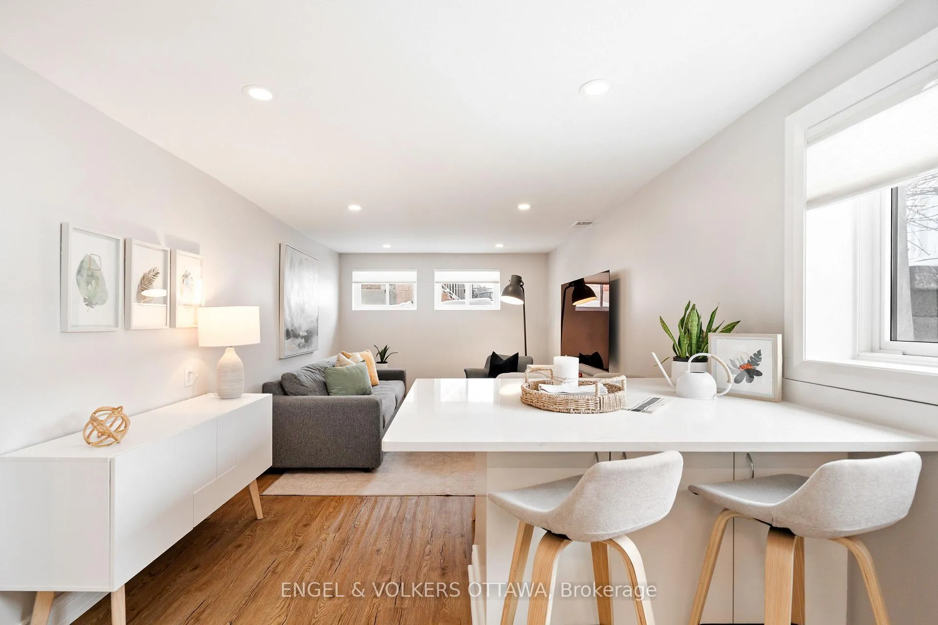 Photo 33 of 42 Anna Avenue, Ottawa, Carlington — HOMEH