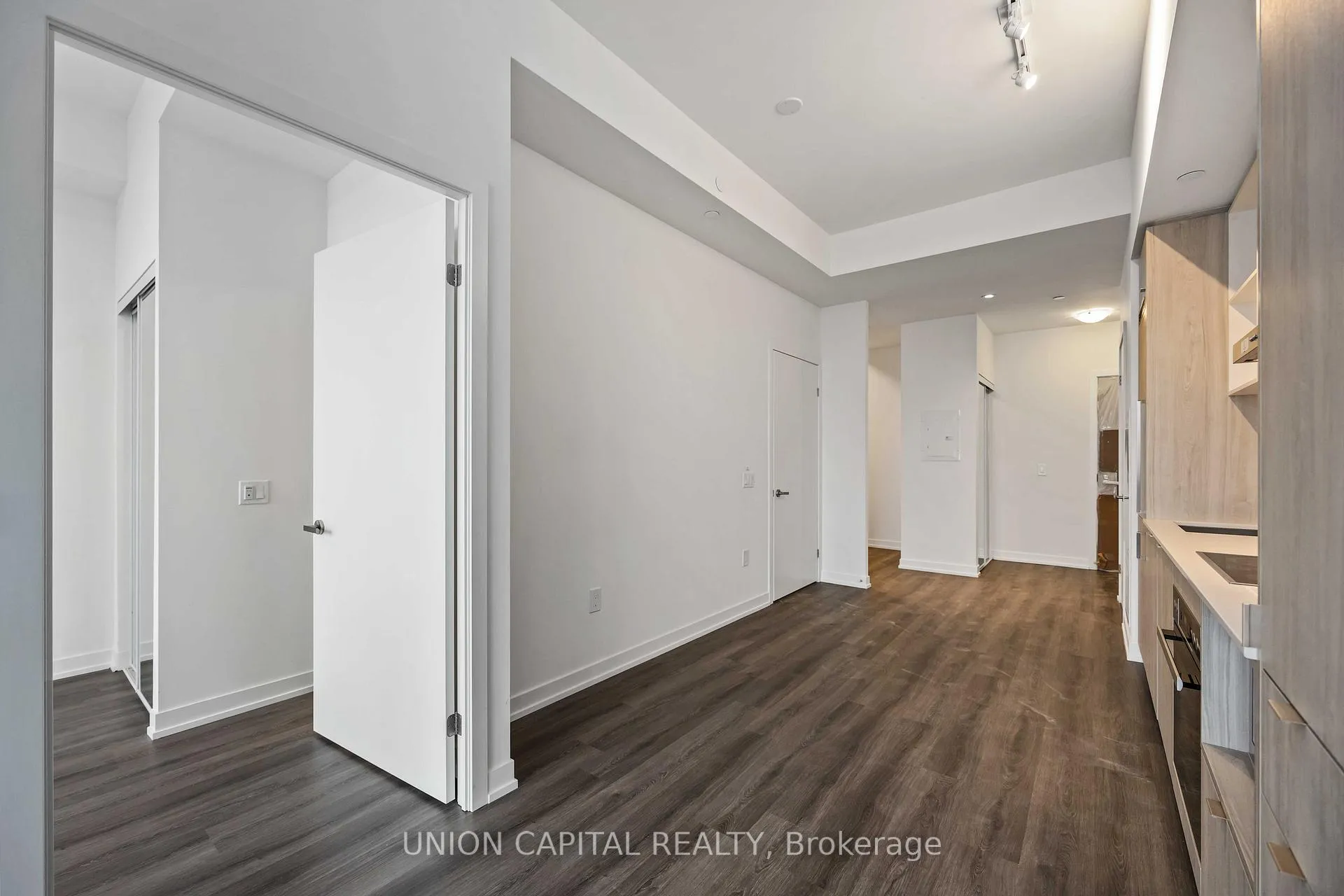 Photo 2 of Unit 5901, 138 Downes Street, Toronto, Waterfront Communities — HOMEH
