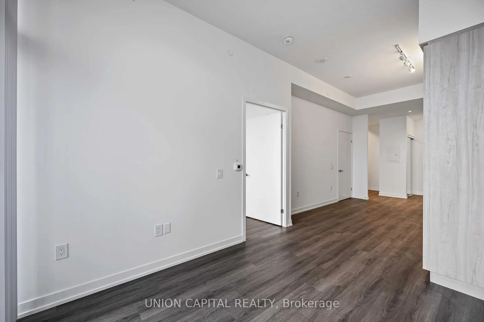 Photo 8 of Unit 5901, 138 Downes Street, Toronto, Waterfront Communities — HOMEH